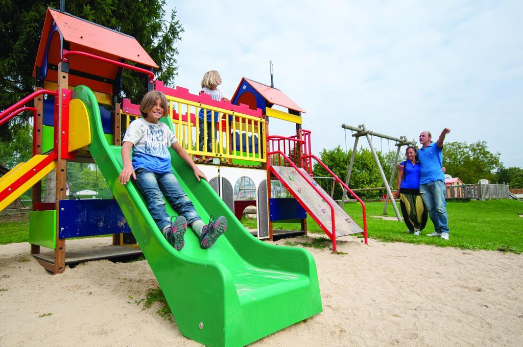 Camping Village Parisien Varreddes Eksteriør bilde